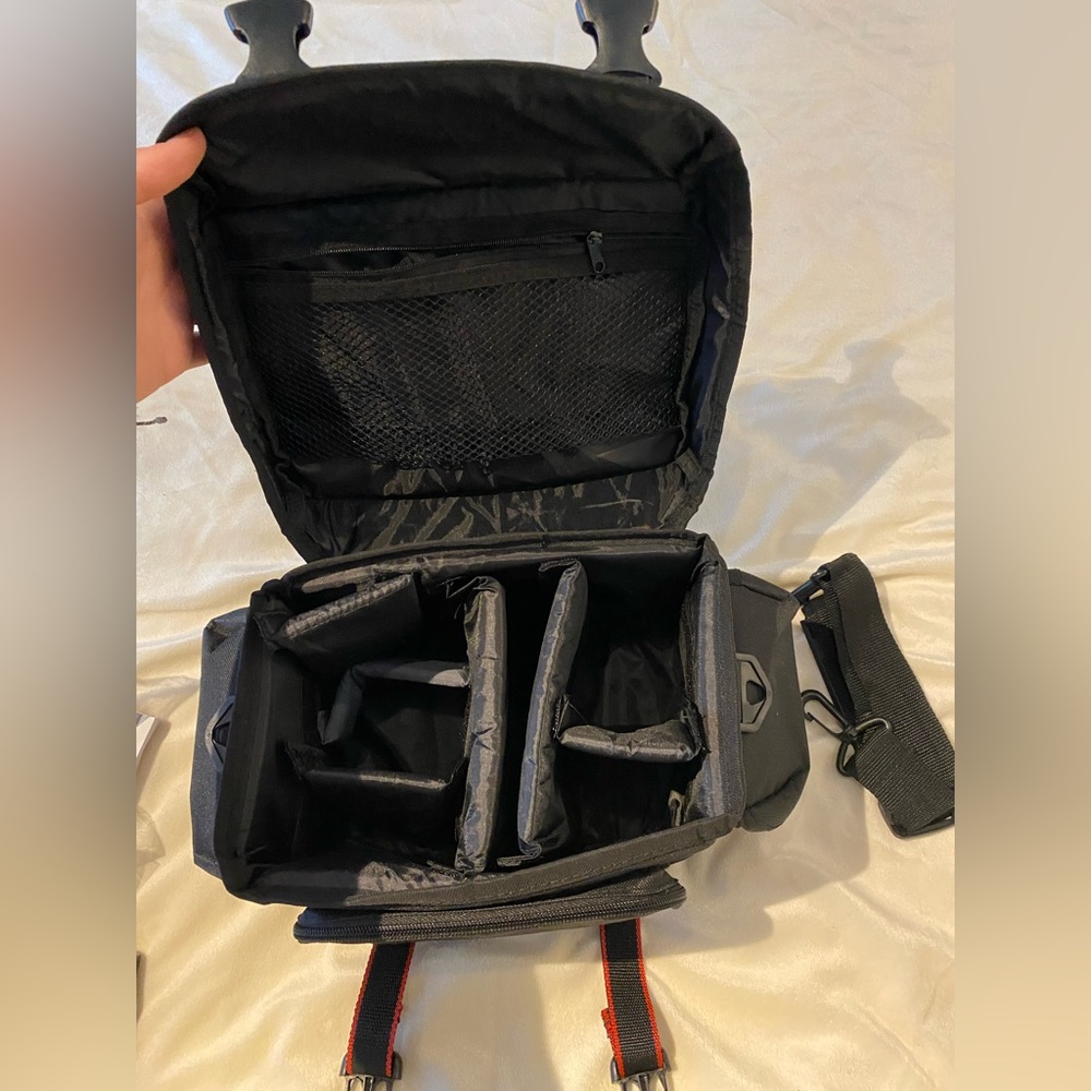 New Commander Camera Bag - Picture 4 of 4